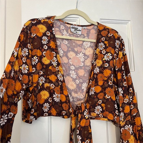 REPOP! Hippie Shake floral bell sleeve wrap shirt - Picture 1 of 4